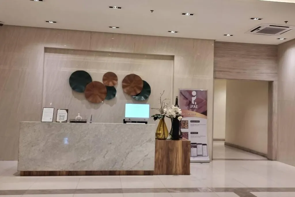 Ms Familyroom-300Mbps-Netflix-Naiat3-Resortword-Savoy Manila Apartment